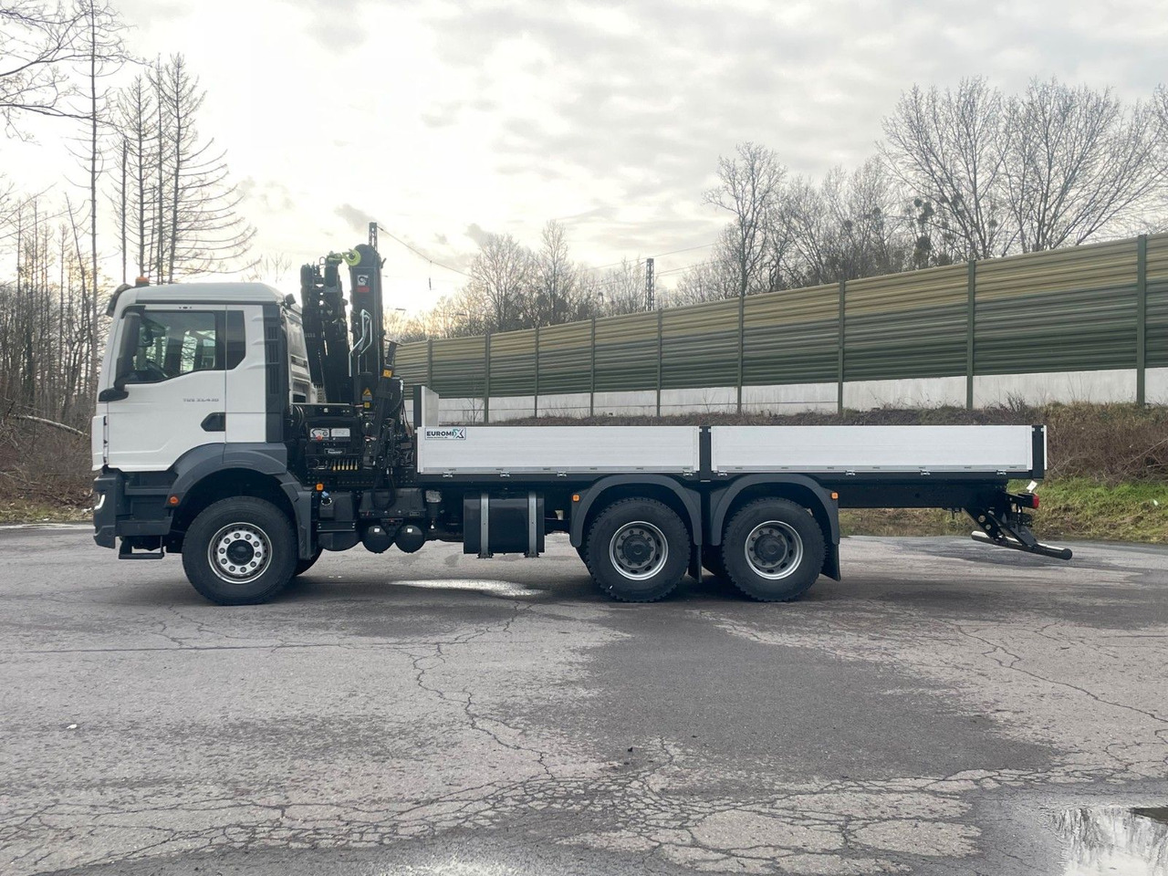 MAN TGS 33.440 6x4 Kran HIAB 138-3 - Camión grúa: foto 4 MAN TGS 33.440 6x4 Kran HIAB 138-3 - Camión grúa: foto 4