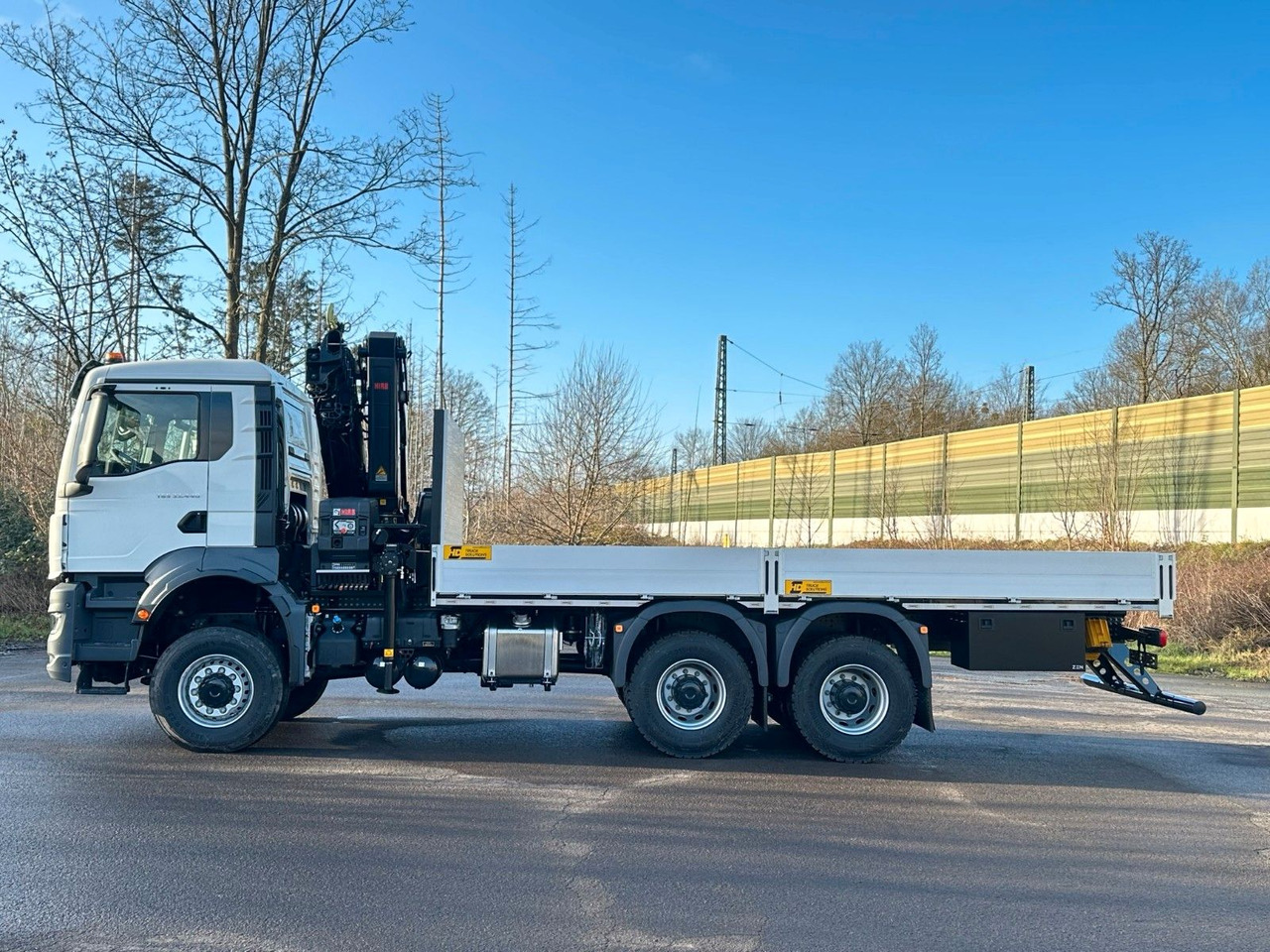 MAN TGS 33.440 6x6 Kran HIAB 228-6 - Camión grúa: foto 4 MAN TGS 33.440 6x6 Kran HIAB 228-6 - Camión grúa: foto 4