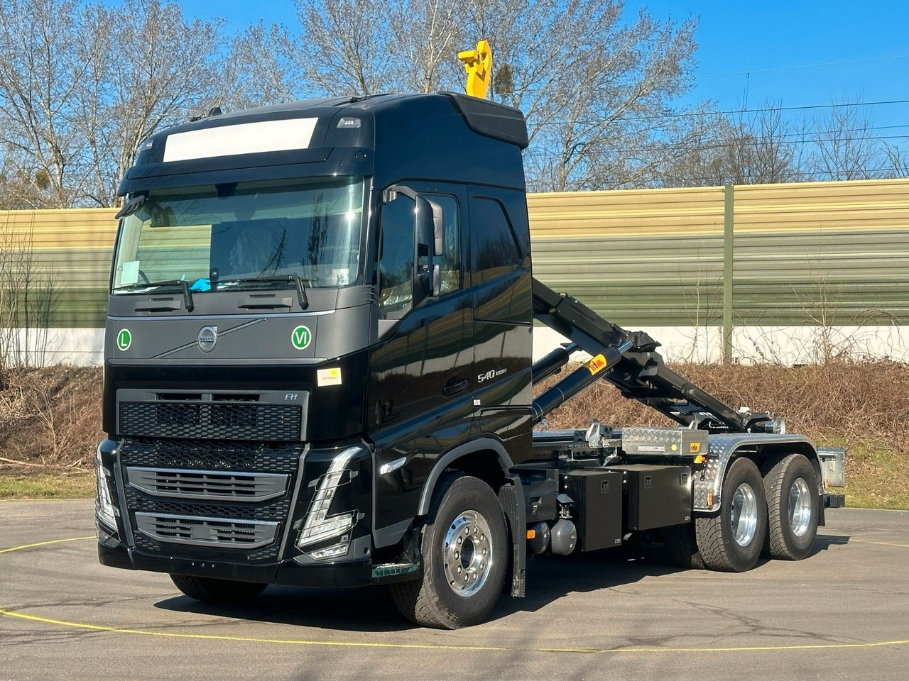 Volvo FH 540 6x4 Abrollkipper Hyva 20-60 - Camión multibasculante, Camión grúa: foto 2 Volvo FH 540 6x4 Abrollkipper Hyva 20-60 - Camión multibasculante, Camión grúa: foto 2