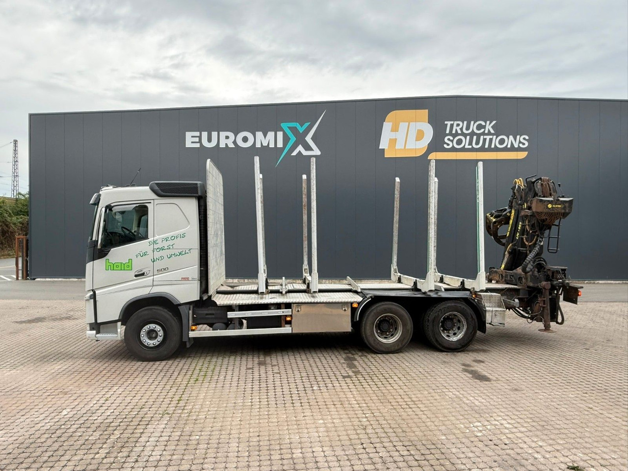 Volvo FH500 6X4 LIV 120 Z Kurzholz - Camión forestal: foto 3 Volvo FH500 6X4 LIV 120 Z Kurzholz - Camión forestal: foto 3