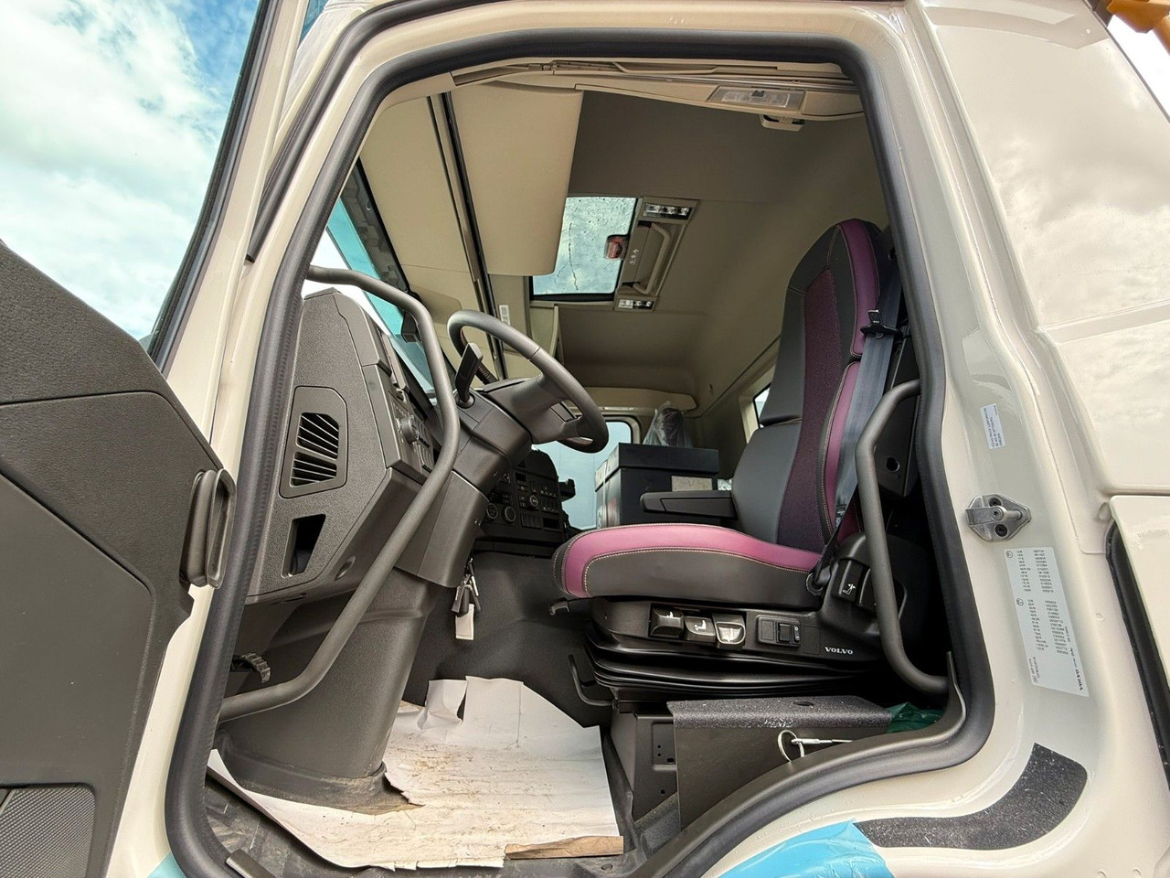 Camión grúa Volvo FMX 500 8x4 Kran Hiab 658-6: foto 10