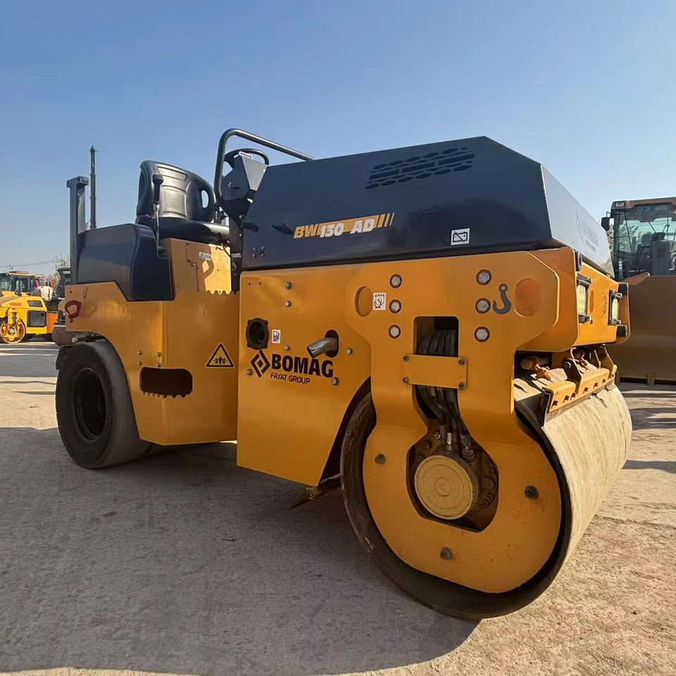 BOMAG BW130D Used Road Roller Construction Machinery for Sale in Good Condition - Apisonadora de asfalto: foto 1 BOMAG BW130D Used Road Roller Construction Machinery for Sale in Good Condition - Apisonadora de asfalto: foto 1