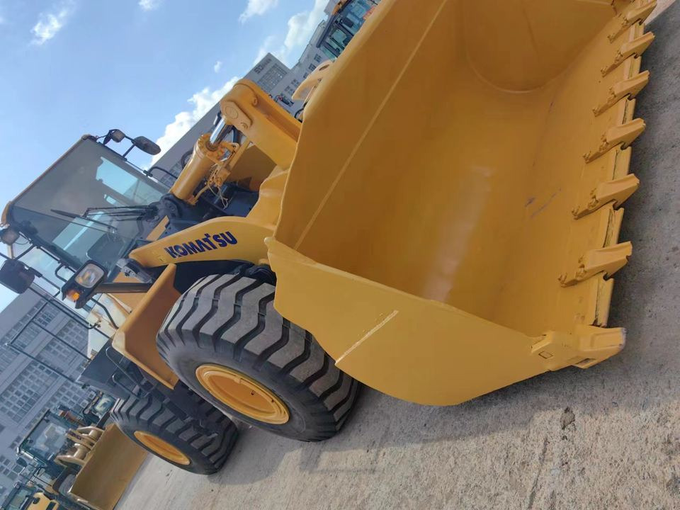 Hot Sale Used Komatsu WA380-6 Wheel Loader Backhoe Loader with Excellent Front Loading Feature - Cargadora de ruedas: foto 3 Hot Sale Used Komatsu WA380-6 Wheel Loader Backhoe Loader with Excellent Front Loading Feature - Cargadora de ruedas: foto 3