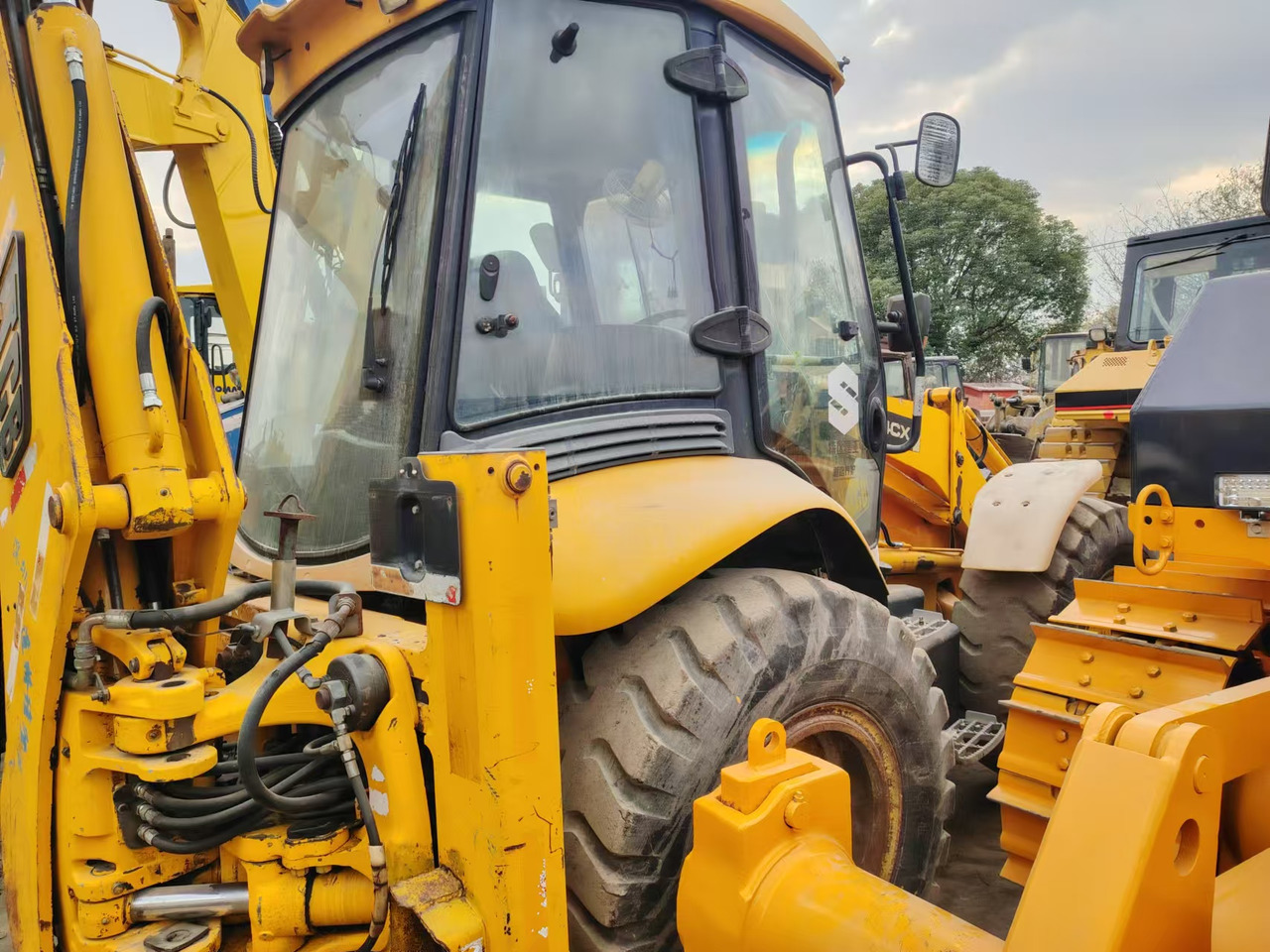 Retroexcavadora JCB 4CX: foto 7