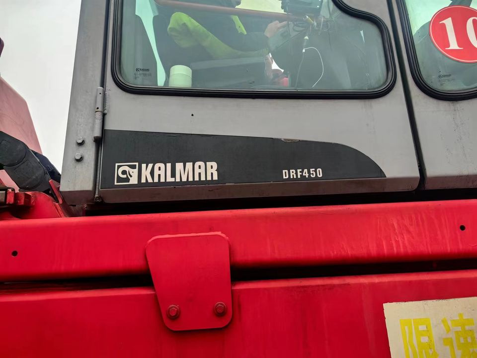 Kalmar DRF450 Sweden Kalmar Used 45 Ton Reach Stacker for Containers to Popularly Sell - Reach stacker: foto 4 Kalmar DRF450 Sweden Kalmar Used 45 Ton Reach Stacker for Containers to Popularly Sell - Reach stacker: foto 4
