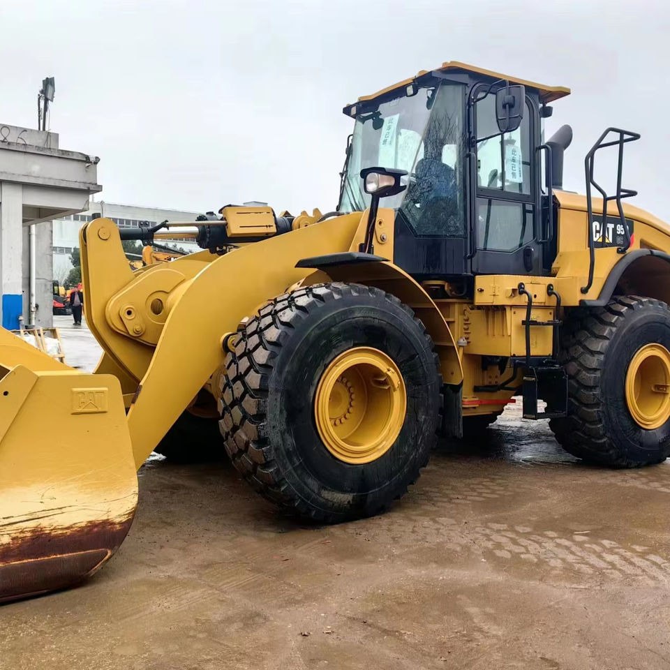 Low Price Sale! Used CAT 950GC Wheel Loader Original Front End Loader 950GC Loader in Shanghai China - Cargadora de ruedas: foto 1 Low Price Sale! Used CAT 950GC Wheel Loader Original Front End Loader 950GC Loader in Shanghai China - Cargadora de ruedas: foto 1
