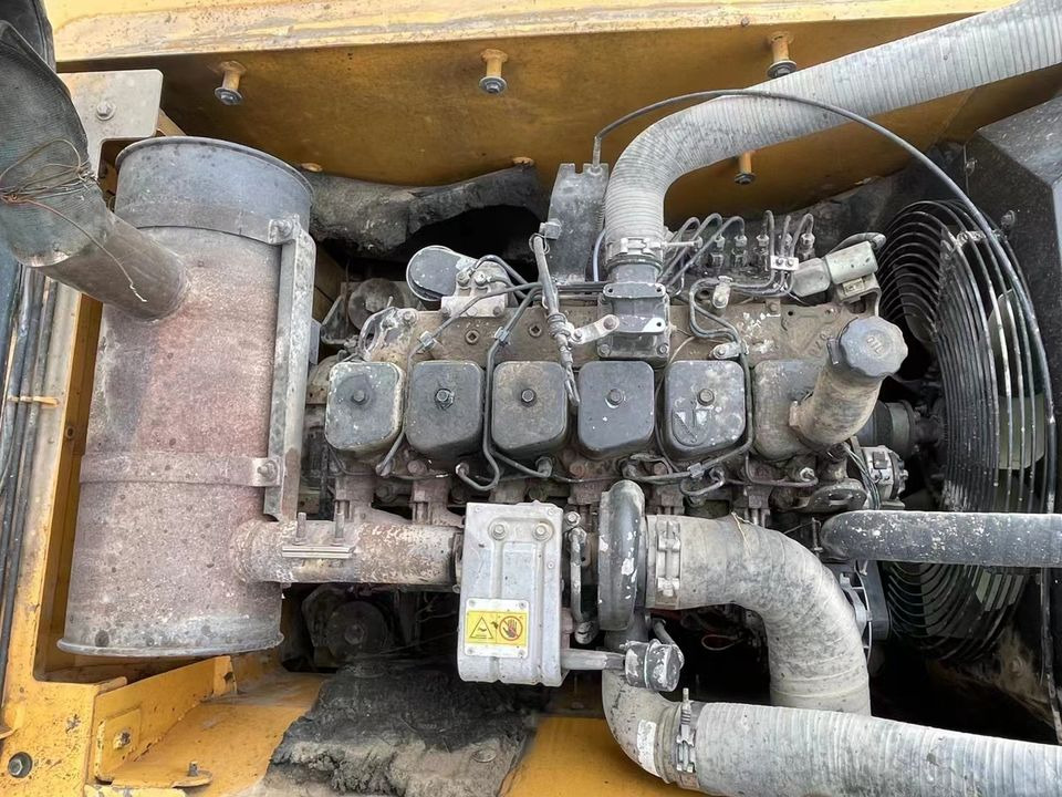 Original Good Quality USED Excavators R210 W-9T 21 Ton Excavator Wheel Excavator for HYUNDAI - Excavadora de ruedas: foto 4 Original Good Quality USED Excavators R210 W-9T 21 Ton Excavator Wheel Excavator for HYUNDAI - Excavadora de ruedas: foto 4