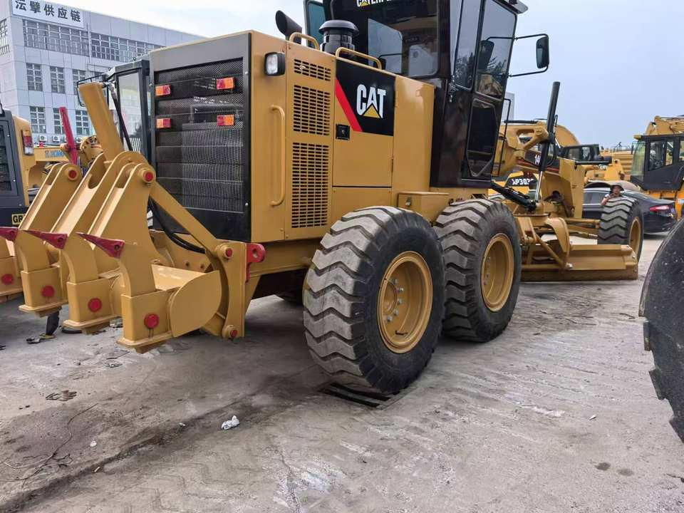 Second Hand Used Construction Machinery Japanese CAT 140G Grader Caterpillar Brand for Sale With Good Condition and Price - Grader: foto 3 Second Hand Used Construction Machinery Japanese CAT 140G Grader Caterpillar Brand for Sale With Good Condition and Price - Grader: foto 3
