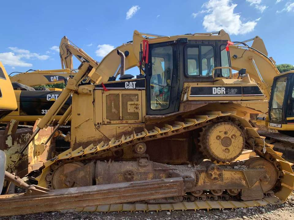 Used Caterpillar Bulldozer D6R, Caterpillar Bulldozer, Caterpillar D6R Bulldozer - Bulldozer: foto 2 Used Caterpillar Bulldozer D6R, Caterpillar Bulldozer, Caterpillar D6R Bulldozer - Bulldozer: foto 2