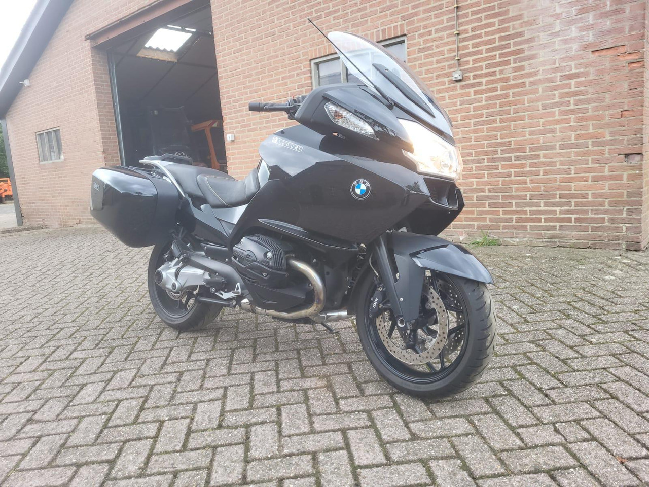 Bmw R1200 RT 2009 MV-XF-69 - Motocicleta: foto 4 Bmw R1200 RT 2009 MV-XF-69 - Motocicleta: foto 4