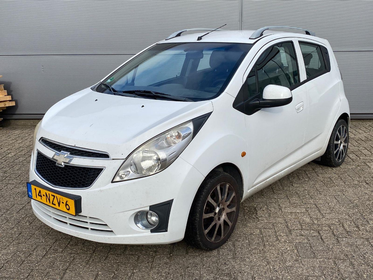 Chevrolet Spark 1.0 16V LS Bi - Fuel | 2011 | 200.448 km | 14NZV6 | NAP: Logisch - Hatchback: foto 1 Chevrolet Spark 1.0 16V LS Bi - Fuel | 2011 | 200.448 km | 14NZV6 | NAP: Logisch - Hatchback: foto 1