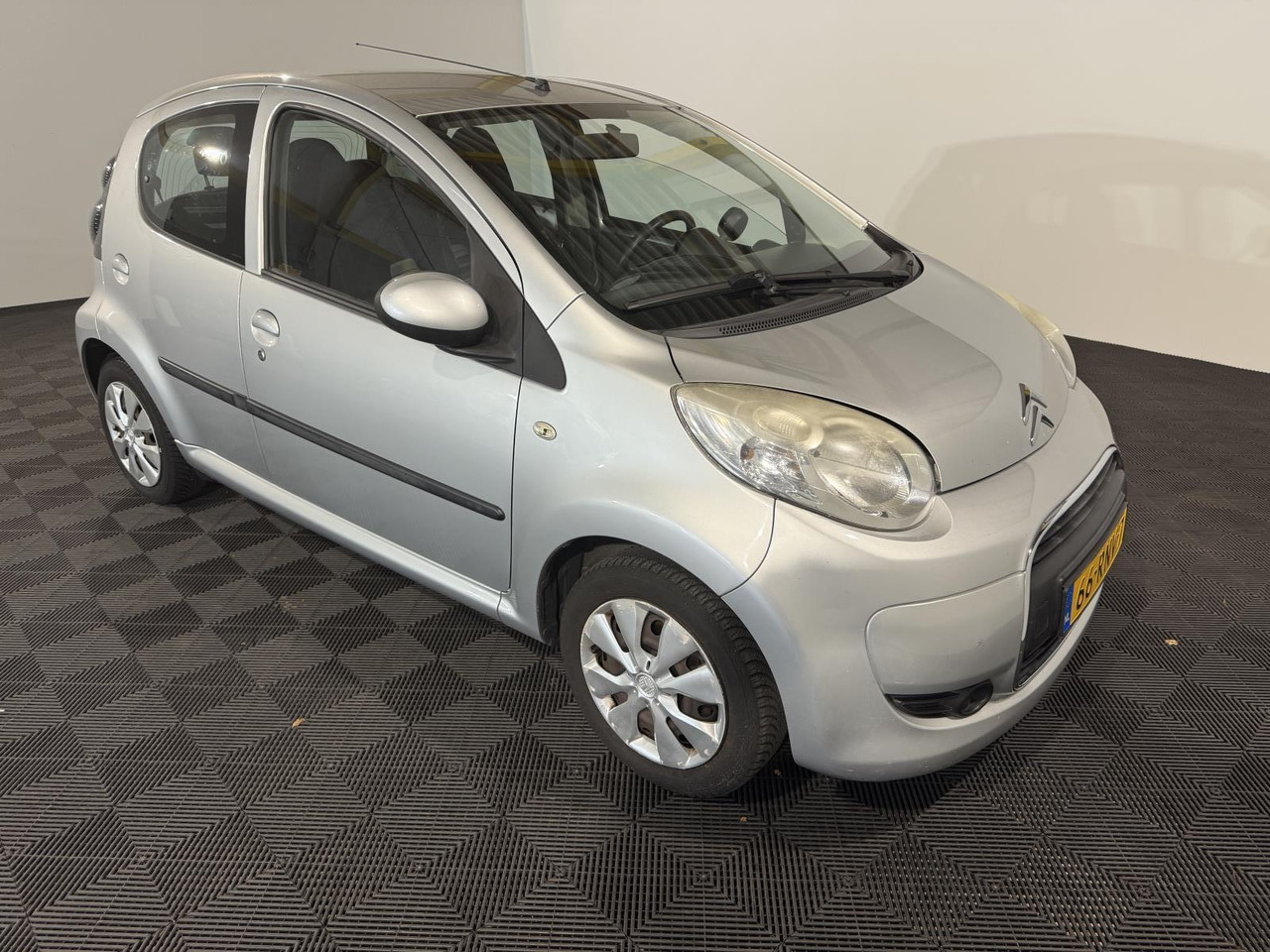 Citroen | C1 | 1.0-12V Selection | 2011 | 225.479 km | 66RNV7 | Logisch - Hatchback: foto 3 Citroen | C1 | 1.0-12V Selection | 2011 | 225.479 km | 66RNV7 | Logisch - Hatchback: foto 3