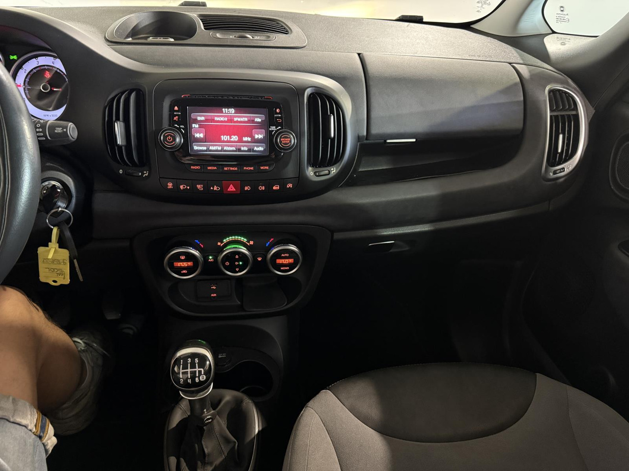 Fiat 500 L Living 0.9 TwinAir Lounge 7p. 9-TGP-37 - Coche: foto 4 Fiat 500 L Living 0.9 TwinAir Lounge 7p. 9-TGP-37 - Coche: foto 4