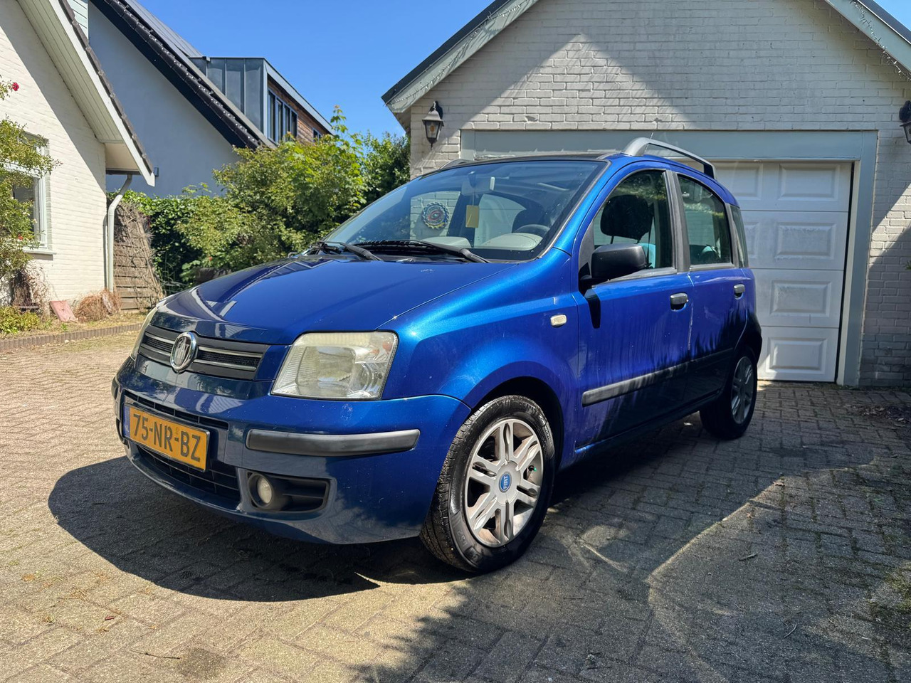 Fiat Panda 1.2 Dynamic 75-NR-BZ 229.715 km - Coche: foto 1 Fiat Panda 1.2 Dynamic 75-NR-BZ 229.715 km - Coche: foto 1