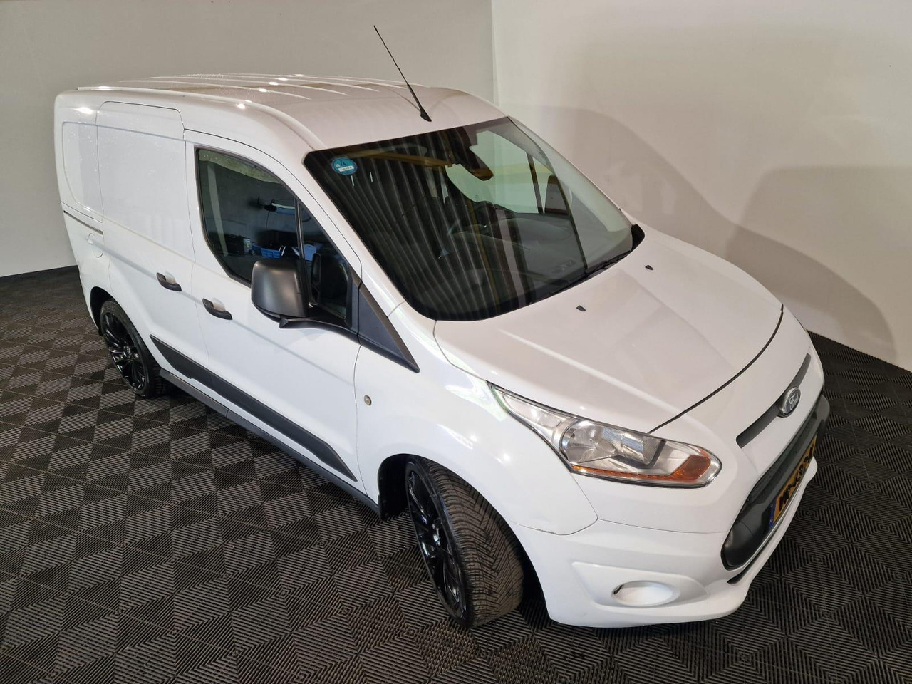 Ford Transit Connect 1.6 TDCI L1 Trend VR-432-K 127.791 km - Furgoneta pequeña: foto 5 Ford Transit Connect 1.6 TDCI L1 Trend VR-432-K 127.791 km - Furgoneta pequeña: foto 5