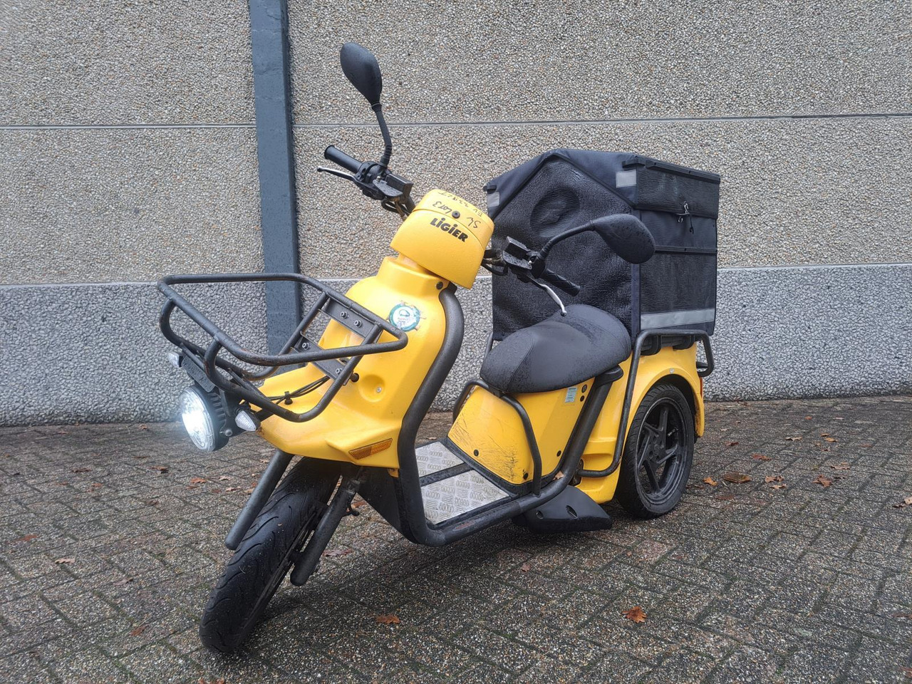 Ligier L2e-P Postscooter - Motocicleta: foto 1 Ligier L2e-P Postscooter - Motocicleta: foto 1