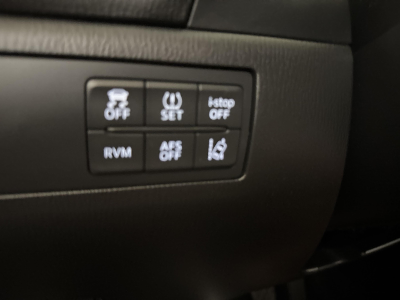 Mazda 3 2.2D Skylease GT | 2015 | 185.370 km | SB-376-B - Sedan: foto 5 Mazda 3 2.2D Skylease GT | 2015 | 185.370 km | SB-376-B - Sedan: foto 5