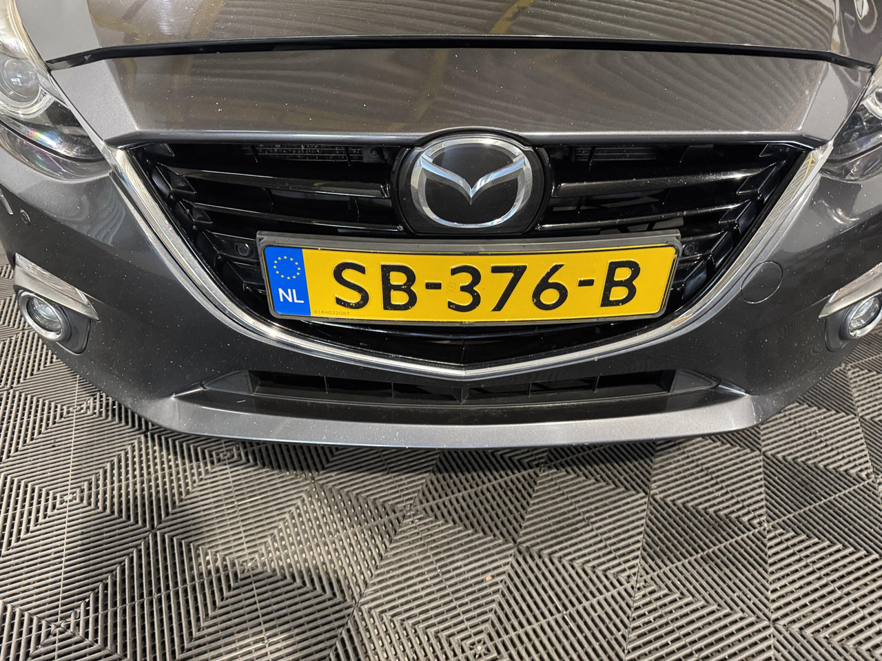 Mazda 3 2.2D Skylease GT | 2015 | 185.370 km | SB-376-B - Sedan: foto 2 Mazda 3 2.2D Skylease GT | 2015 | 185.370 km | SB-376-B - Sedan: foto 2