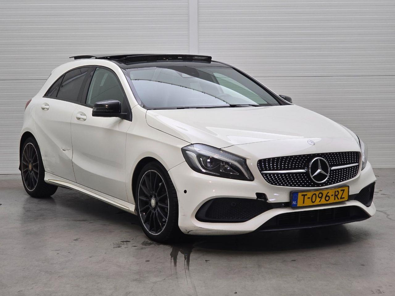 Mercedes - Benz A - klasse 200 Ambition | 2016 | 173.260 km | Automaat | T096RZ | NAP: Geen oordeel - Hatchback: foto 2 Mercedes - Benz A - klasse 200 Ambition | 2016 | 173.260 km | Automaat | T096RZ | NAP: Geen oordeel - Hatchback: foto 2