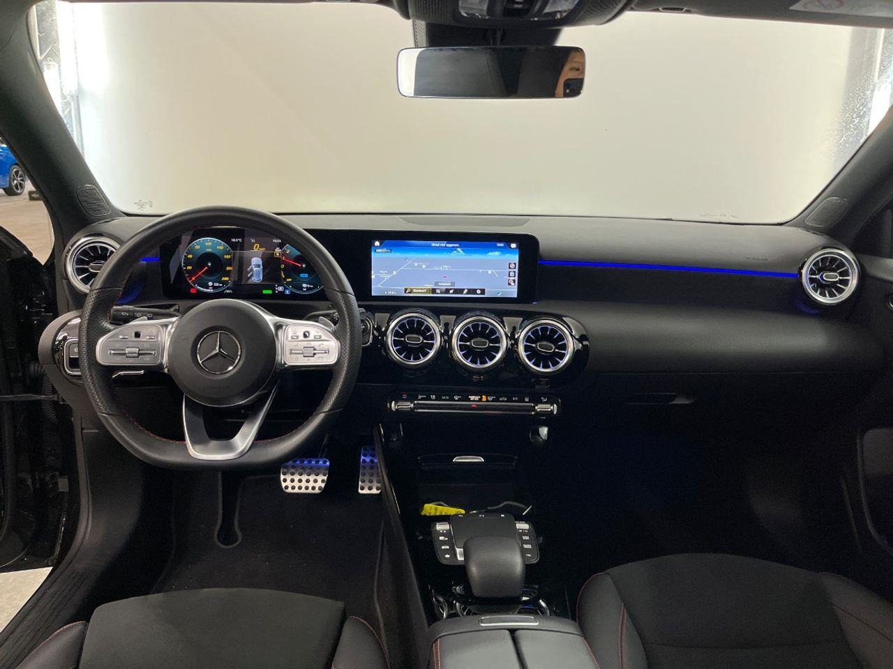 Mercedes - Benz A - klasse 250 e Business Line | 2022 | 26.677 km | Automaat | T967RG | NAP: Geen oordeel - Hatchback: foto 5 Mercedes - Benz A - klasse 250 e Business Line | 2022 | 26.677 km | Automaat | T967RG | NAP: Geen oordeel - Hatchback: foto 5