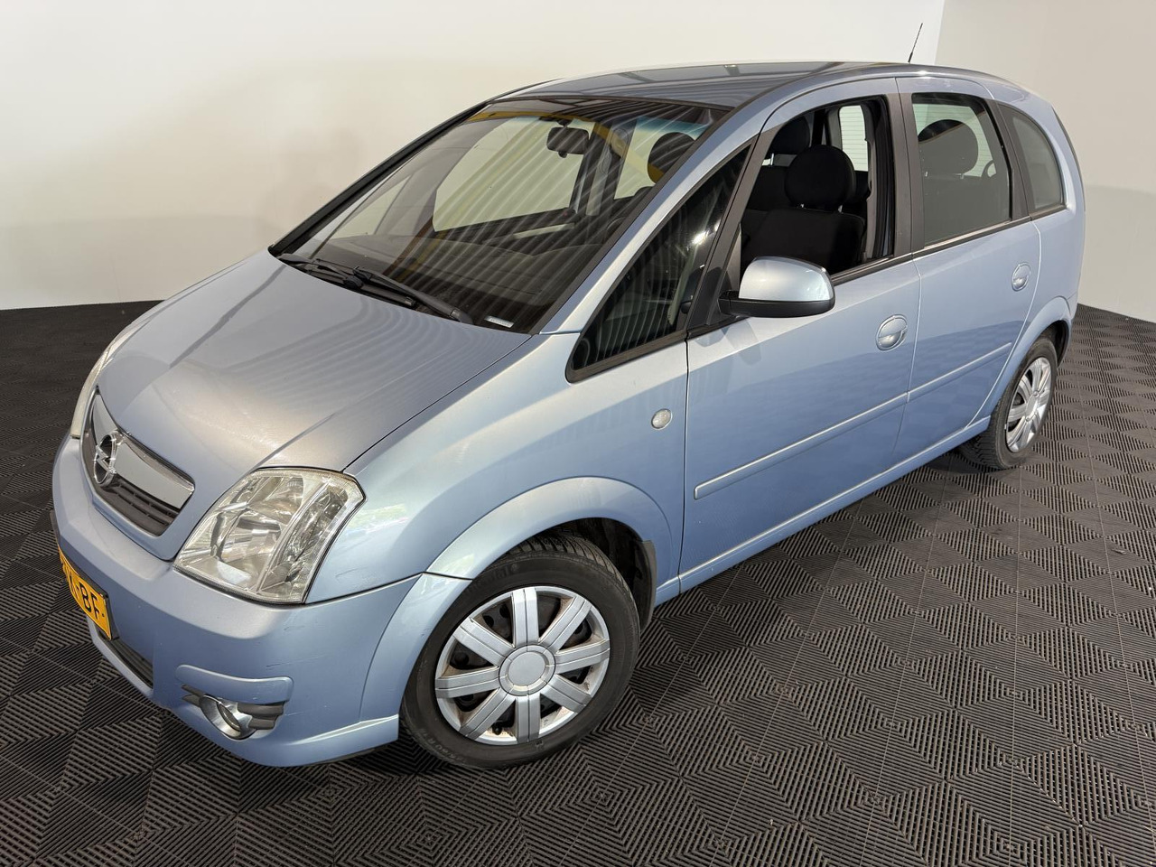 Opel | Meriva | 1.6-16V Cosmo Automaat | 2006 | 191.090 km | 24TKBF | Logisch - Coche: foto 1 Opel | Meriva | 1.6-16V Cosmo Automaat | 2006 | 191.090 km | 24TKBF | Logisch - Coche: foto 1
