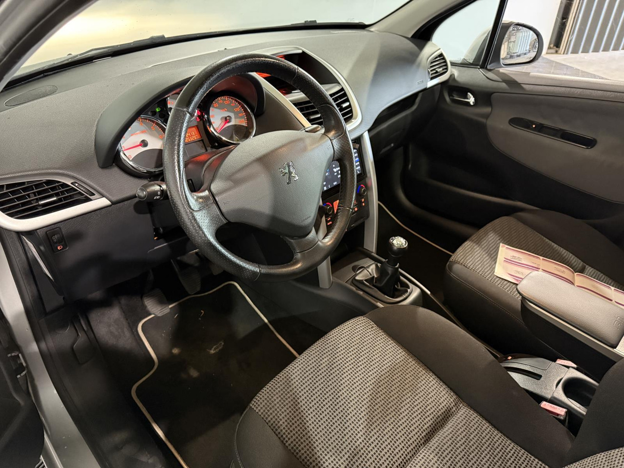 Peugeot | 207 SW | 1.6 VTi Sublime | 2009 | 125.329 km | NK430Z | Geen oordeel - Coche: foto 4 Peugeot | 207 SW | 1.6 VTi Sublime | 2009 | 125.329 km | NK430Z | Geen oordeel - Coche: foto 4