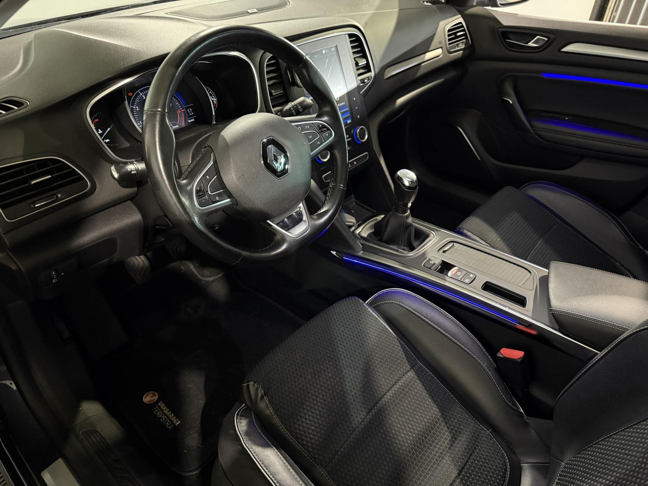 Renault | Mégane Estate | 1.2 TCe Bose | 2017 | 197.462 km | PP713F | Logisch - Coche: foto 5 Renault | Mégane Estate | 1.2 TCe Bose | 2017 | 197.462 km | PP713F | Logisch - Coche: foto 5