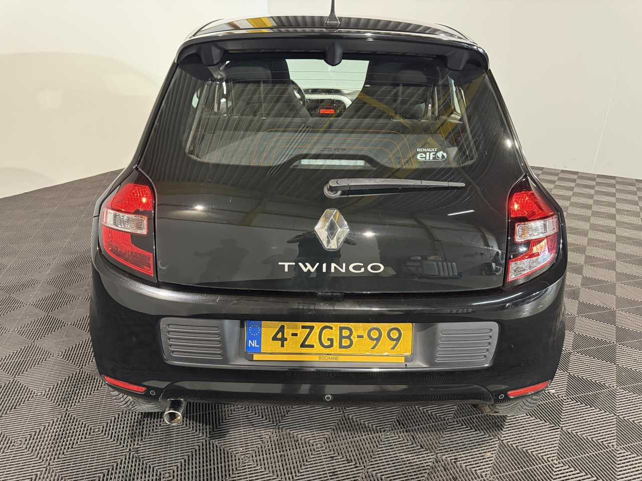 Renault | Twingo | 1.0 SCe Expression | 2015 | 226.056 km | 4ZGB99 | Logisch - Hatchback: foto 3 Renault | Twingo | 1.0 SCe Expression | 2015 | 226.056 km | 4ZGB99 | Logisch - Hatchback: foto 3