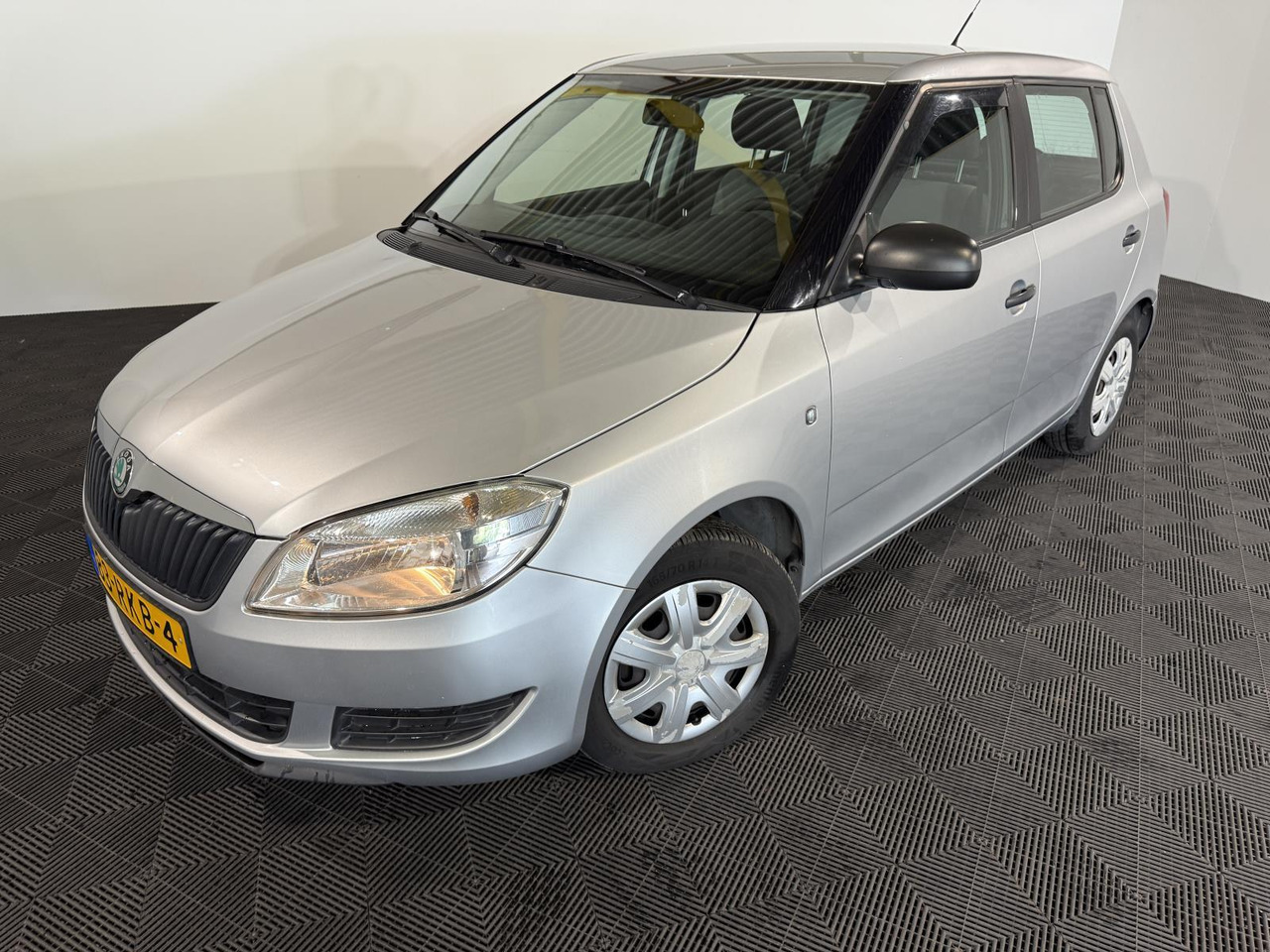 Skoda Fabia 1.2-12V Go | 2011 | 195.623 km | 83-RKB-4 - Hatchback: foto 1 Skoda Fabia 1.2-12V Go | 2011 | 195.623 km | 83-RKB-4 - Hatchback: foto 1