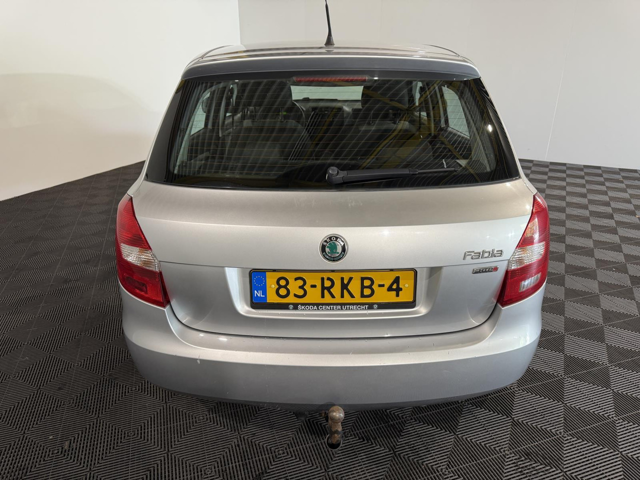 Skoda Fabia 1.2-12V Go | 2011 | 195.623 km | 83-RKB-4 - Hatchback: foto 2 Skoda Fabia 1.2-12V Go | 2011 | 195.623 km | 83-RKB-4 - Hatchback: foto 2