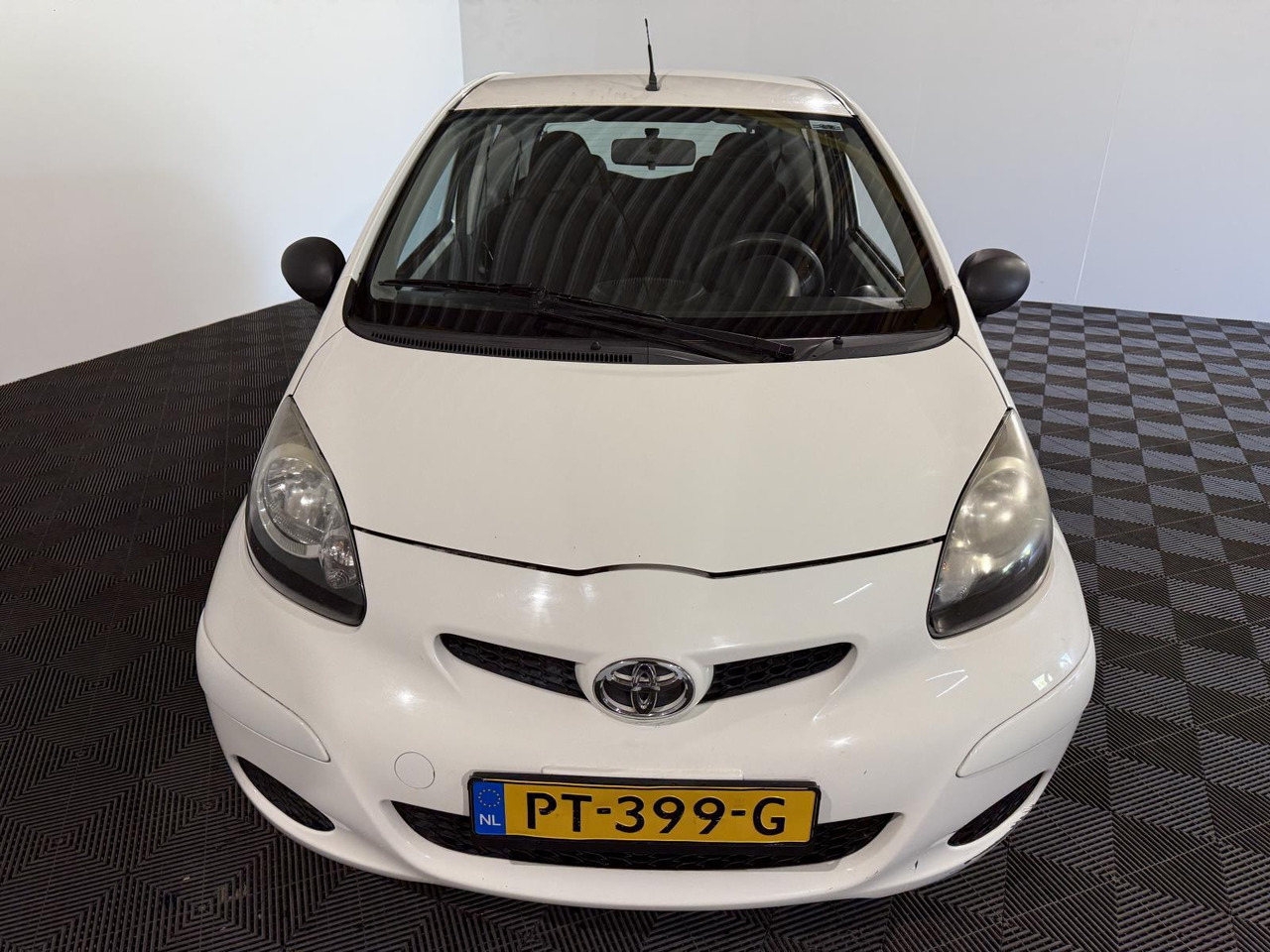 Toyota Aygo 1.0-12V Comfort PT-399-G 157.010 km - Coche: foto 5 Toyota Aygo 1.0-12V Comfort PT-399-G 157.010 km - Coche: foto 5