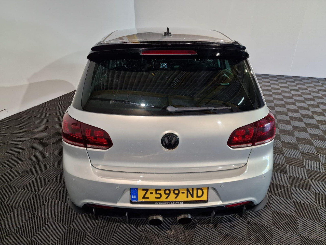 Volkswagen Golf 1.4TSI Highline R-Uitgevoerd Z-599-ND - Coche: foto 2 Volkswagen Golf 1.4TSI Highline R-Uitgevoerd Z-599-ND - Coche: foto 2