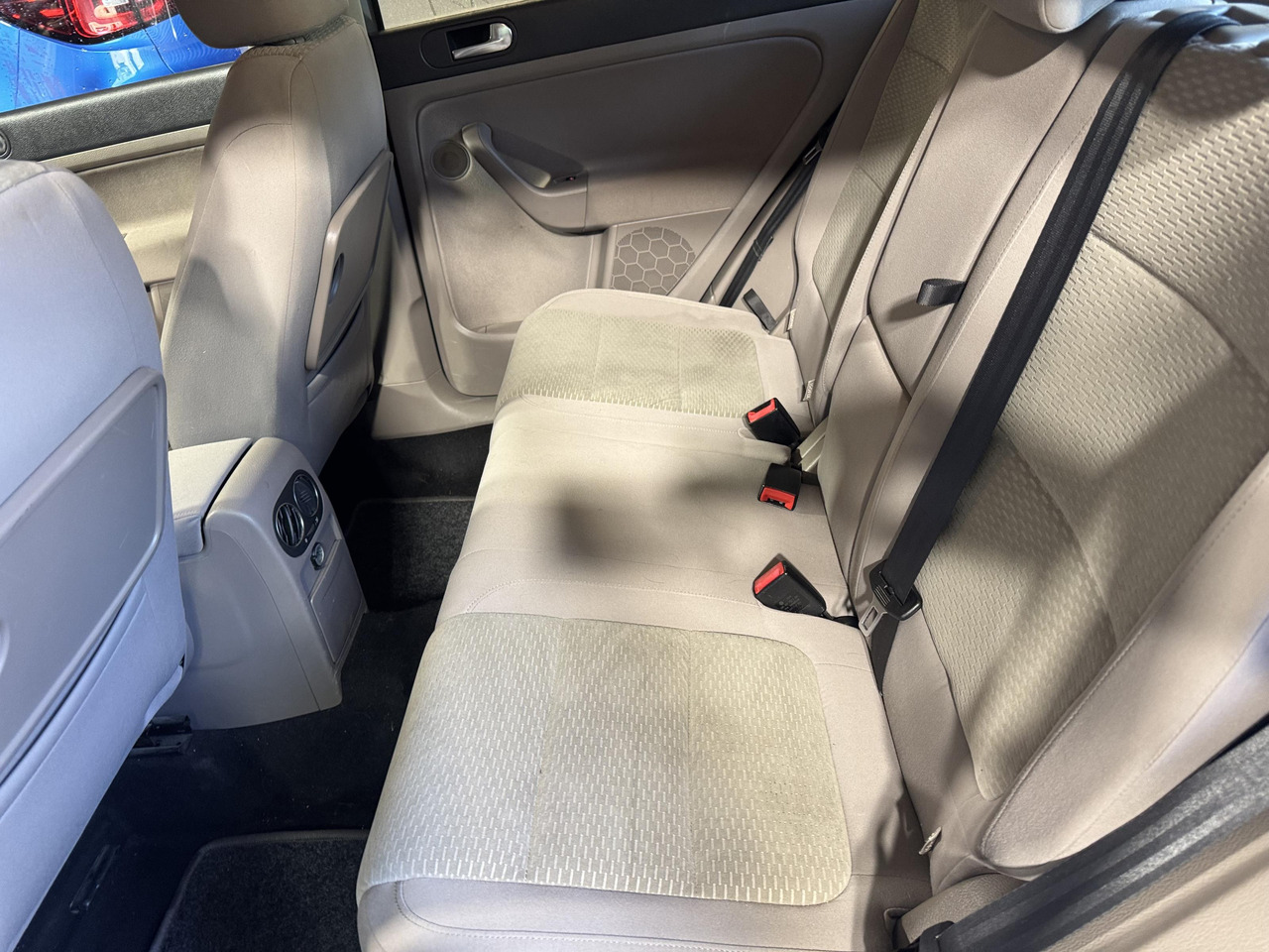 Volkswagen | Golf Plus | 1.2 TSI Comfortline BlueMotion | 2012 | 241.762 km | 30ZBX1 | Logisch - Coche: foto 4 Volkswagen | Golf Plus | 1.2 TSI Comfortline BlueMotion | 2012 | 241.762 km | 30ZBX1 | Logisch - Coche: foto 4