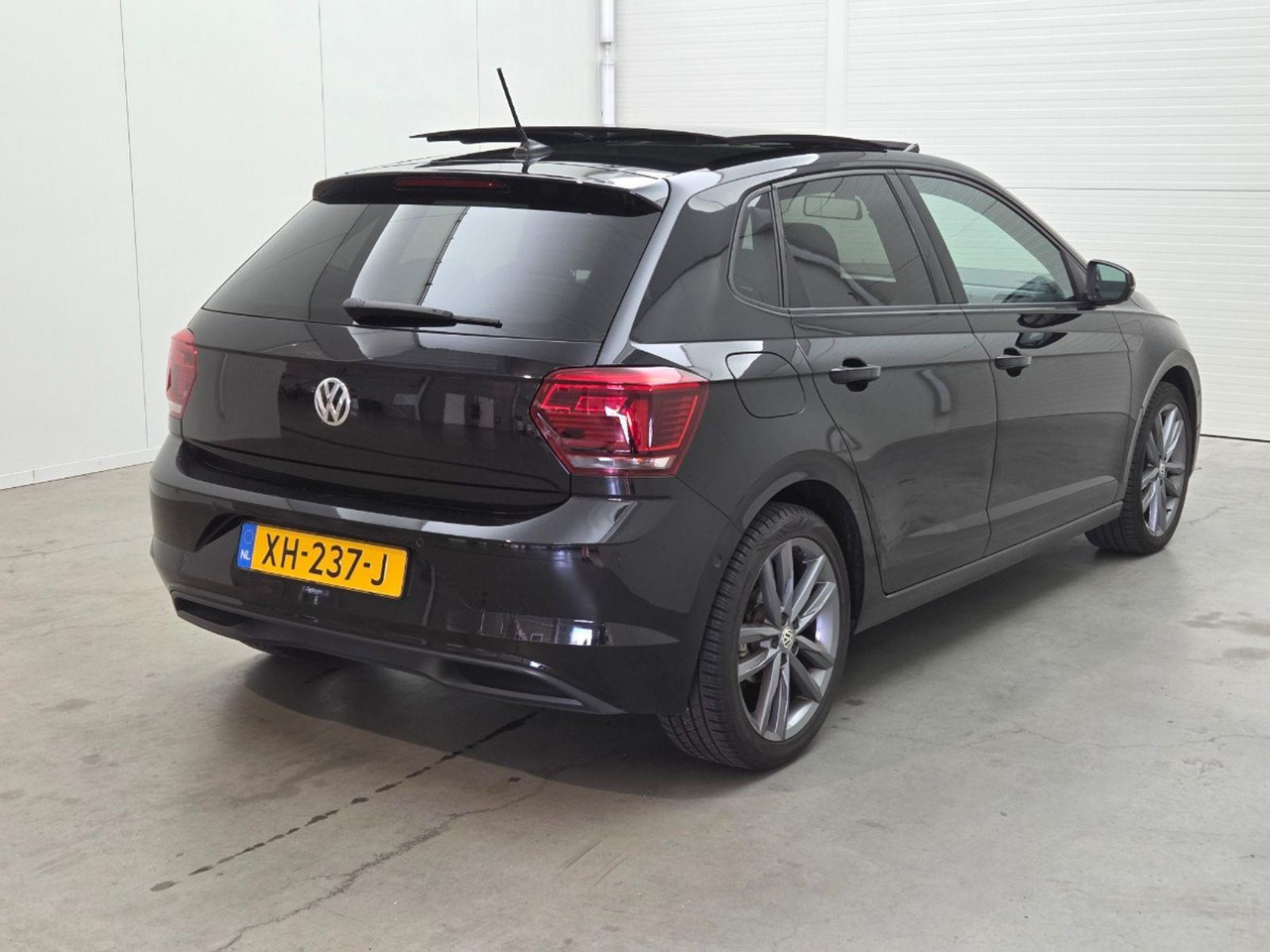 Volkswagen Polo 1.0 TSI Highline | 2019 | 193.826 km | Automaat | XH237J | NAP: Logisch - Hatchback: foto 4 Volkswagen Polo 1.0 TSI Highline | 2019 | 193.826 km | Automaat | XH237J | NAP: Logisch - Hatchback: foto 4
