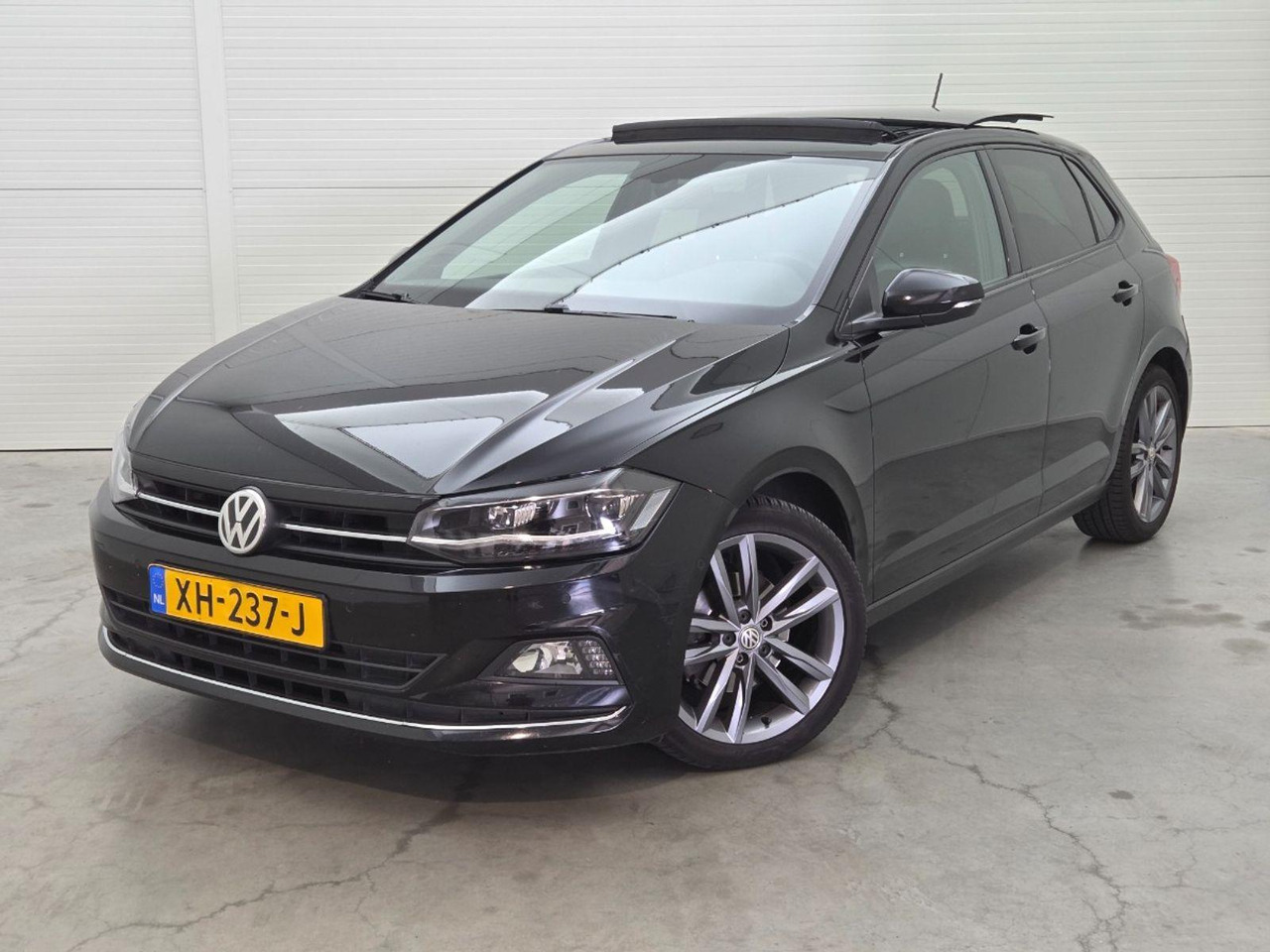 Volkswagen Polo 1.0 TSI Highline | 2019 | 193.826 km | Automaat | XH237J | NAP: Logisch - Hatchback: foto 1 Volkswagen Polo 1.0 TSI Highline | 2019 | 193.826 km | Automaat | XH237J | NAP: Logisch - Hatchback: foto 1