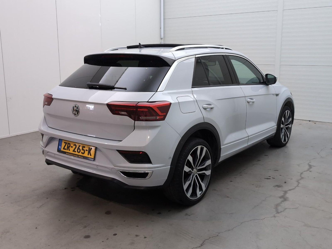Volkswagen T-Roc 1.5 TSI Sport Business R | 2019 | 121.700 km | Automaat | ZR265K | NAP: Logisch - SUV/ Todoterreno: foto 4 Volkswagen T-Roc 1.5 TSI Sport Business R | 2019 | 121.700 km | Automaat | ZR265K | NAP: Logisch - SUV/ Todoterreno: foto 4