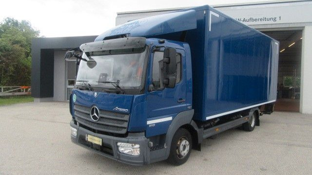 Mercedes-Benz 818L Koffer LBW, 1,5 to, Seitentüre - Camión caja cerrada: foto 1 Mercedes-Benz 818L Koffer LBW, 1,5 to, Seitentüre - Camión caja cerrada: foto 1