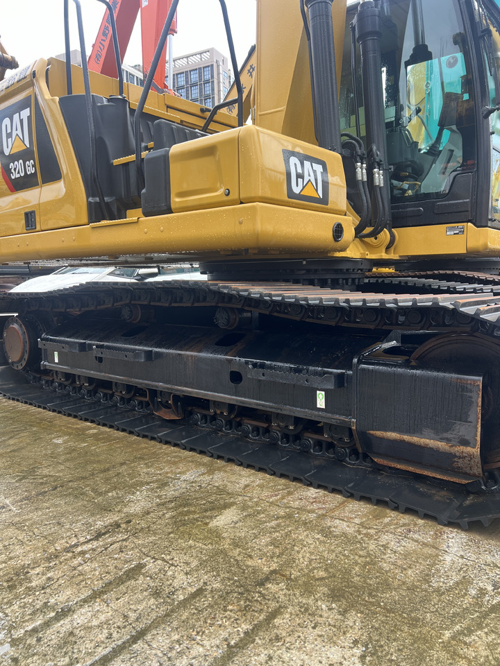 CATERPILLAR 320GC - Excavadora de cadenas: foto 1 CATERPILLAR 320GC - Excavadora de cadenas: foto 1