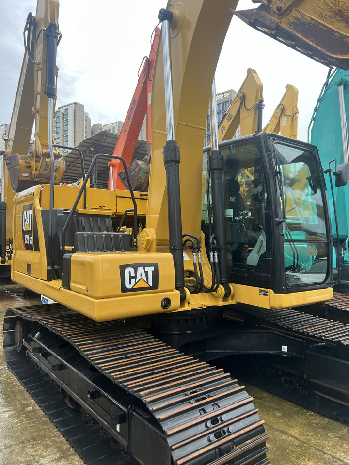 CATERPILLAR 320GC - Excavadora de cadenas: foto 2 CATERPILLAR 320GC - Excavadora de cadenas: foto 2