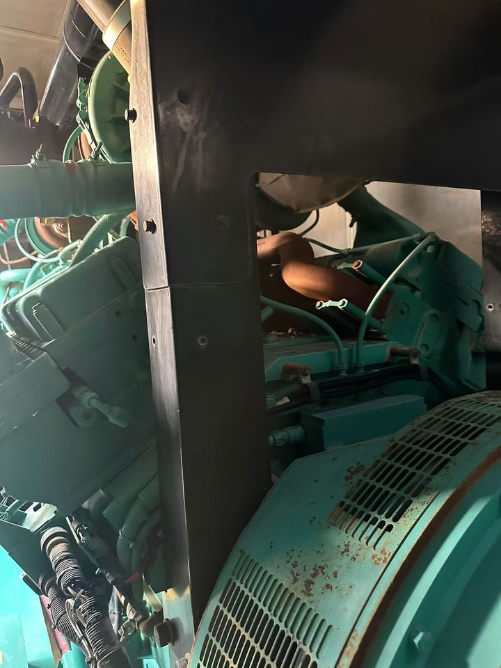 CUMMINS QSK60-G4 - Generador industriale: foto 2 CUMMINS QSK60-G4 - Generador industriale: foto 2