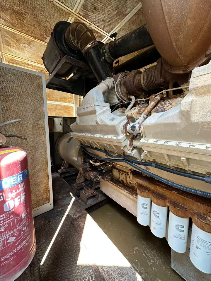 CUMMINS QSK60-G4 - Generador industriale: foto 2 CUMMINS QSK60-G4 - Generador industriale: foto 2