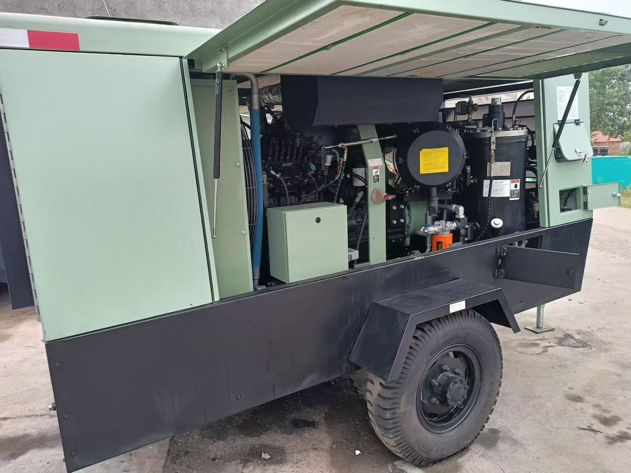 SULLAIR DPQ600RH - Herramienta/ Equipo: foto 3 SULLAIR DPQ600RH - Herramienta/ Equipo: foto 3