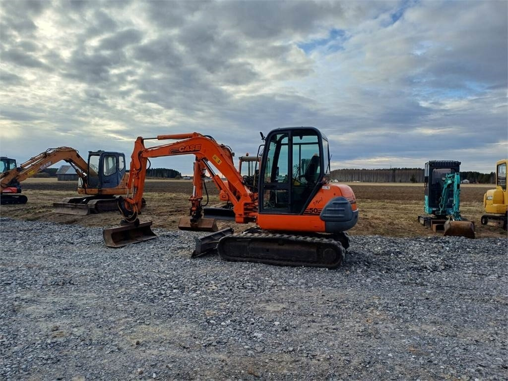 Case CX50 kallistajalla - Miniexcavadora: foto 3 Case CX50 kallistajalla - Miniexcavadora: foto 3