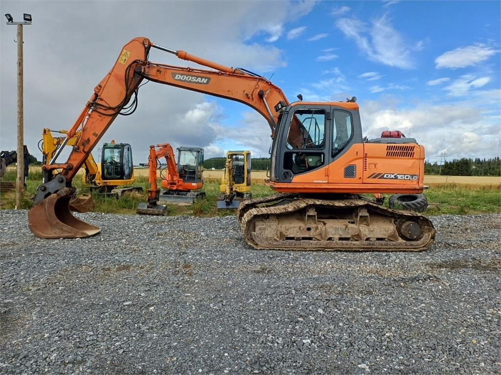 Doosan DX160LC Metsä alustalla - Excavadora de cadenas: foto 2 Doosan DX160LC Metsä alustalla - Excavadora de cadenas: foto 2