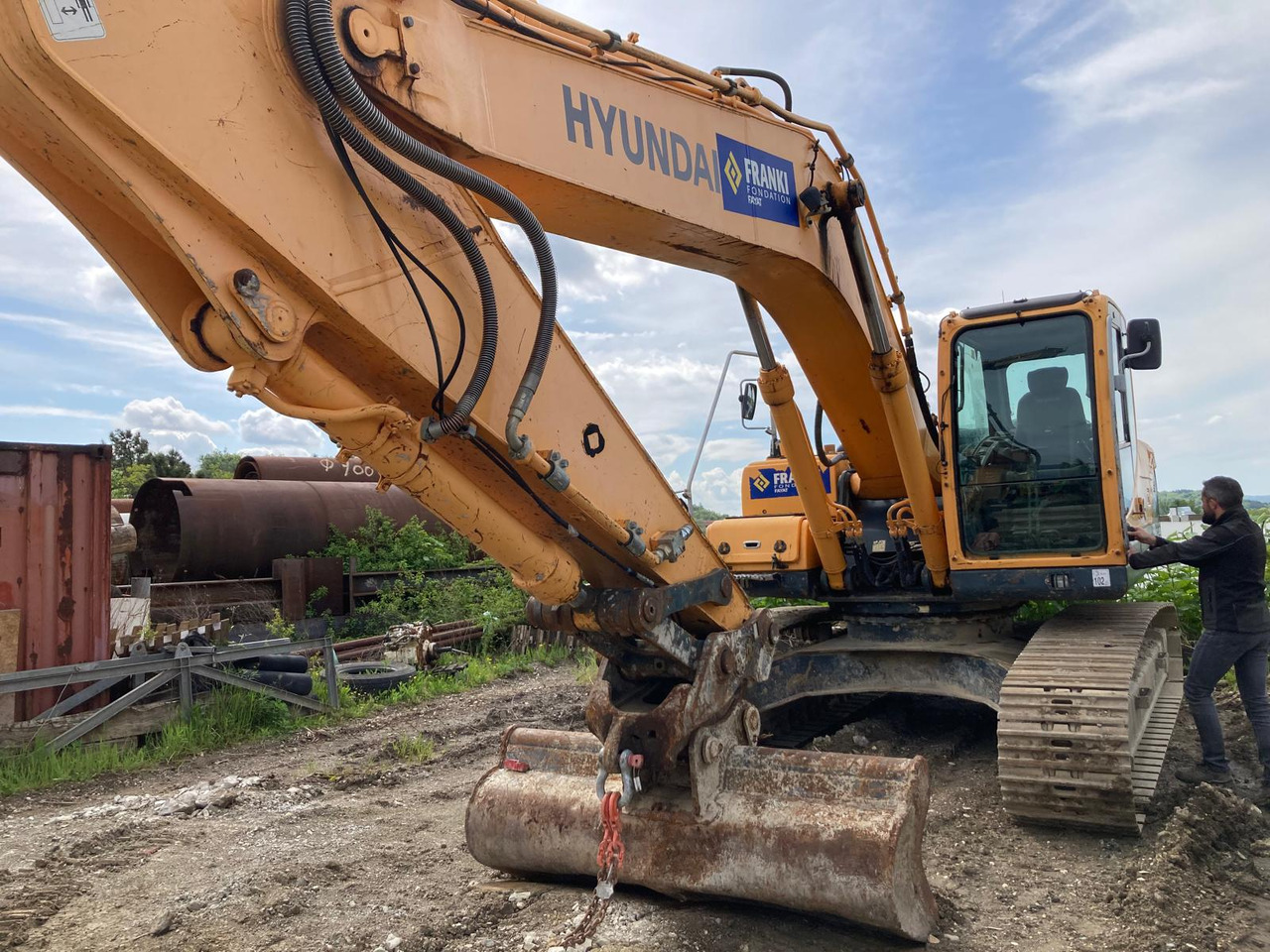 PELLE SUR CHENILLES HYUNDAI ROBEX 250 NLC-9 - Excavadora de cadenas: foto 2 PELLE SUR CHENILLES HYUNDAI ROBEX 250 NLC-9 - Excavadora de cadenas: foto 2