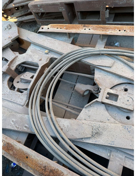 Liebherr Stein HT Diaphragm Wall Grab - Pinza de manipulación para Maquinaria de construcción: foto 3 Liebherr Stein HT Diaphragm Wall Grab - Pinza de manipulación para Maquinaria de construcción: foto 3