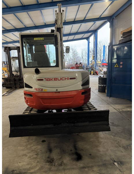 Takeuchi TB260 - Miniexcavadora: foto 5 Takeuchi TB260 - Miniexcavadora: foto 5