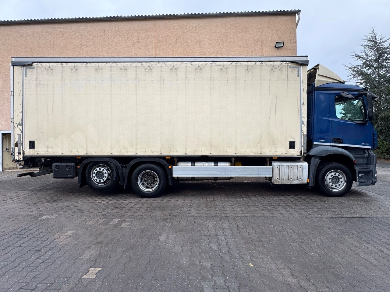 Mercedes-Benz 2548/Lenk-Lift/Retarder/Top-Zustand - Camión lona: foto 3 Mercedes-Benz 2548/Lenk-Lift/Retarder/Top-Zustand - Camión lona: foto 3