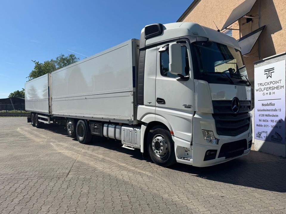 Mercedes-Benz Actros2545/Lift-Lenk/Mitnahmestp/Retarder - Camión caja cerrada: foto 1 Mercedes-Benz Actros2545/Lift-Lenk/Mitnahmestp/Retarder - Camión caja cerrada: foto 1