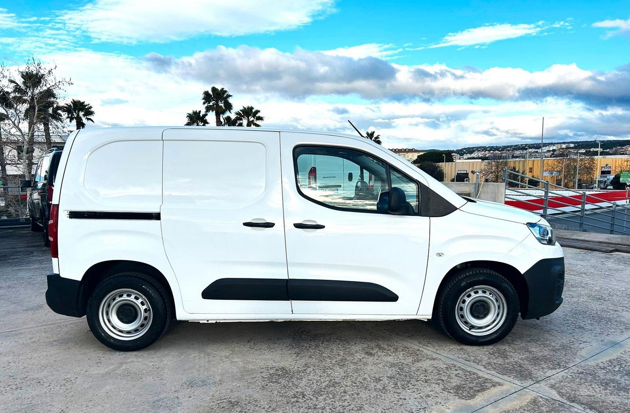 Citroen Berligno 1.6 HDi 100 cv 3 posti - Furgoneta pequeña: foto 4 Citroen Berligno 1.6 HDi 100 cv 3 posti - Furgoneta pequeña: foto 4